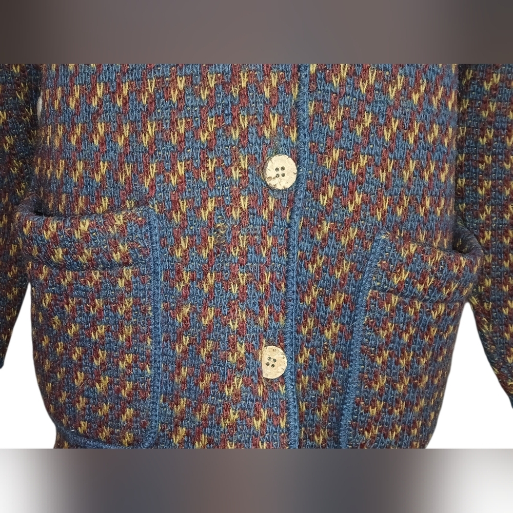 Islandic Wool Jacket Wooden Buttons Patch Pockets - Picture 7 of 9